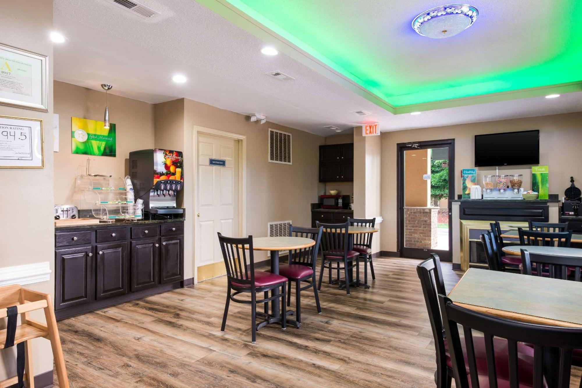 Quality Inn & Suites Rockingham Exteriör bild