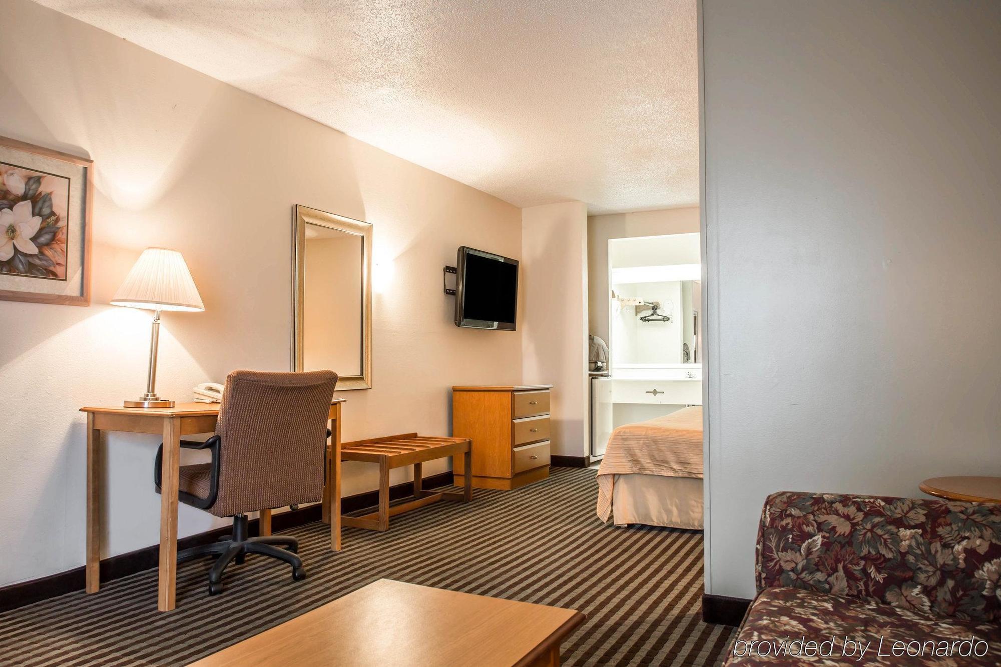 Quality Inn & Suites Rockingham Exteriör bild