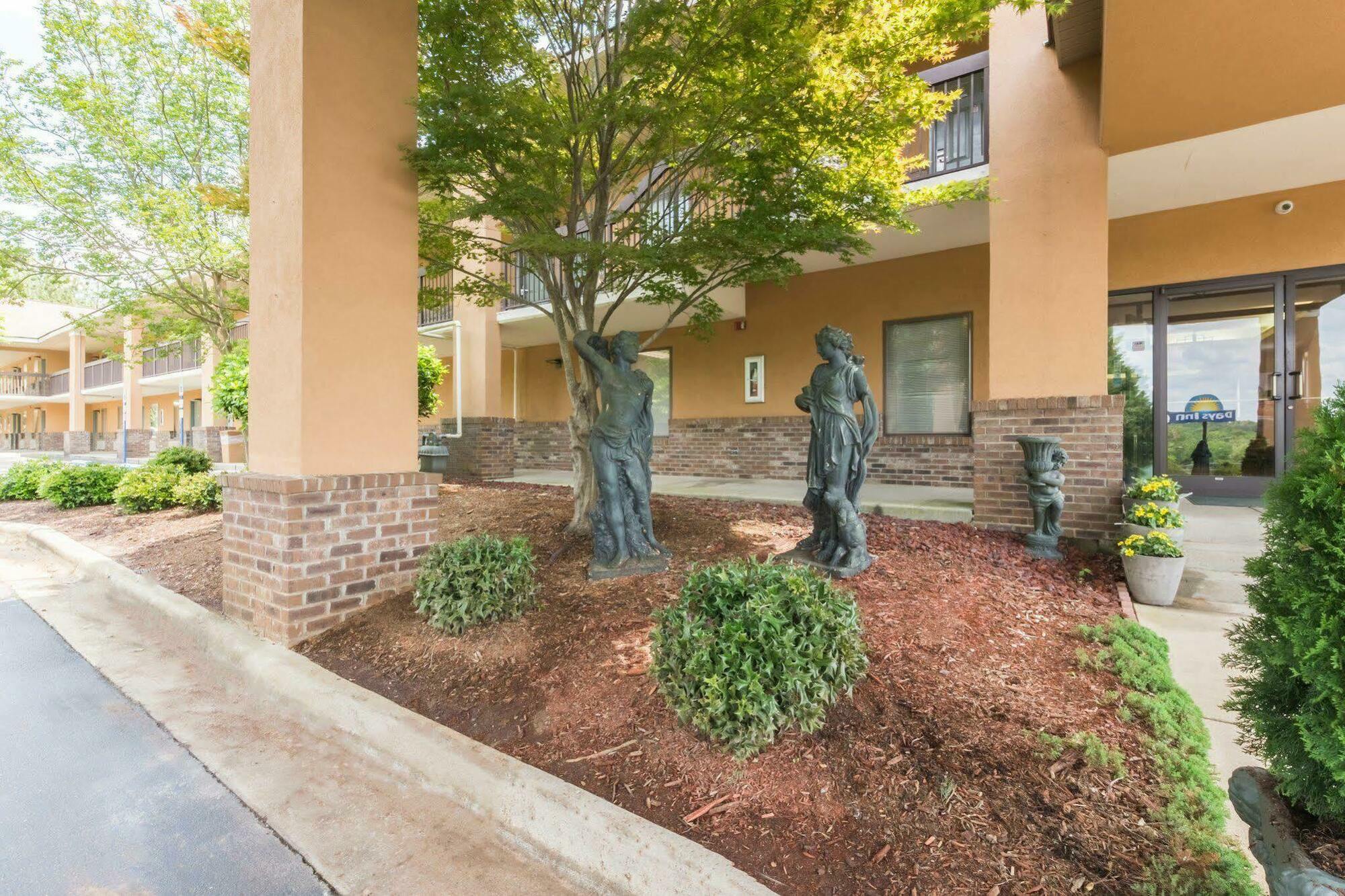 Quality Inn & Suites Rockingham Exteriör bild