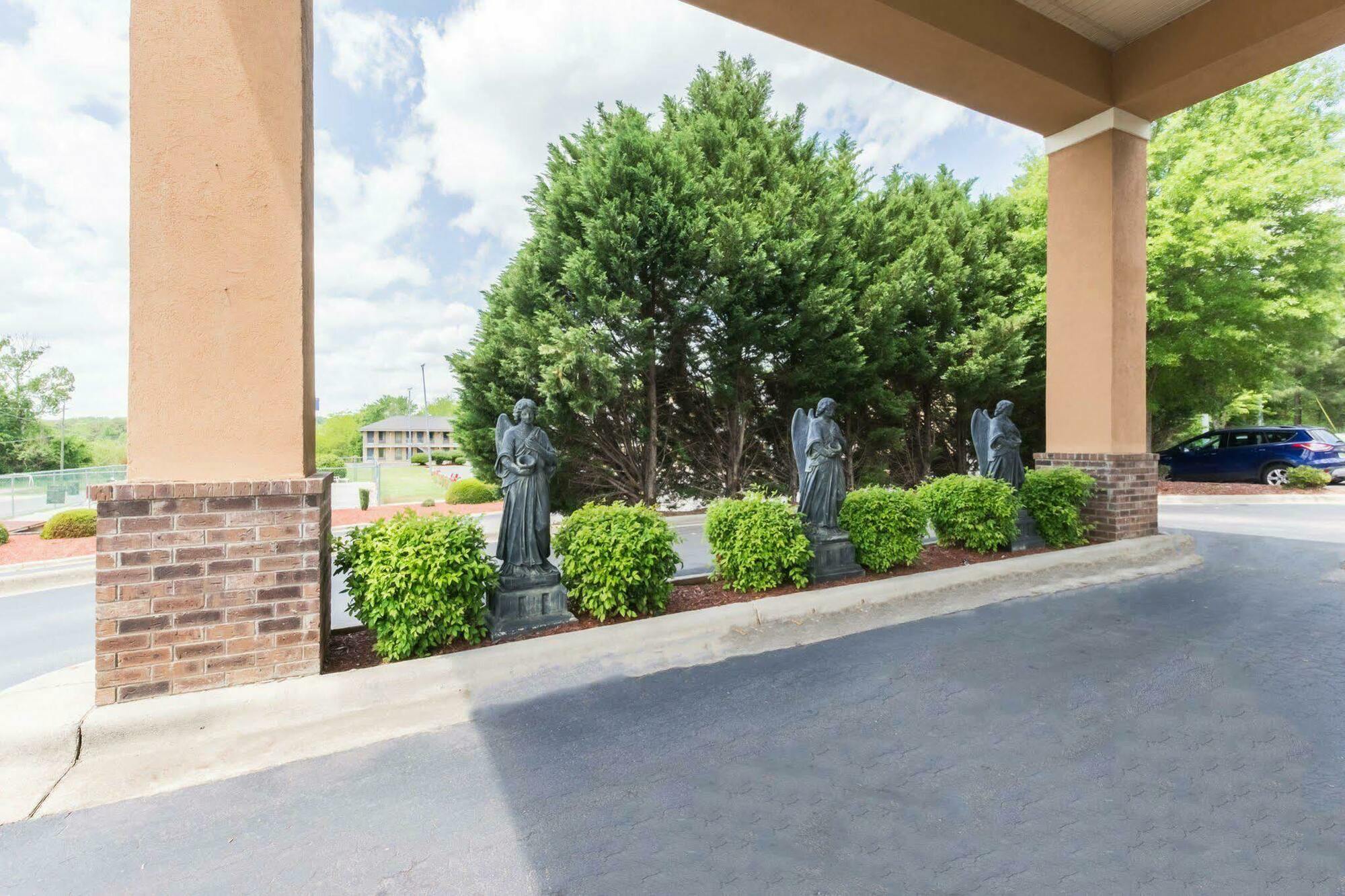 Quality Inn & Suites Rockingham Exteriör bild