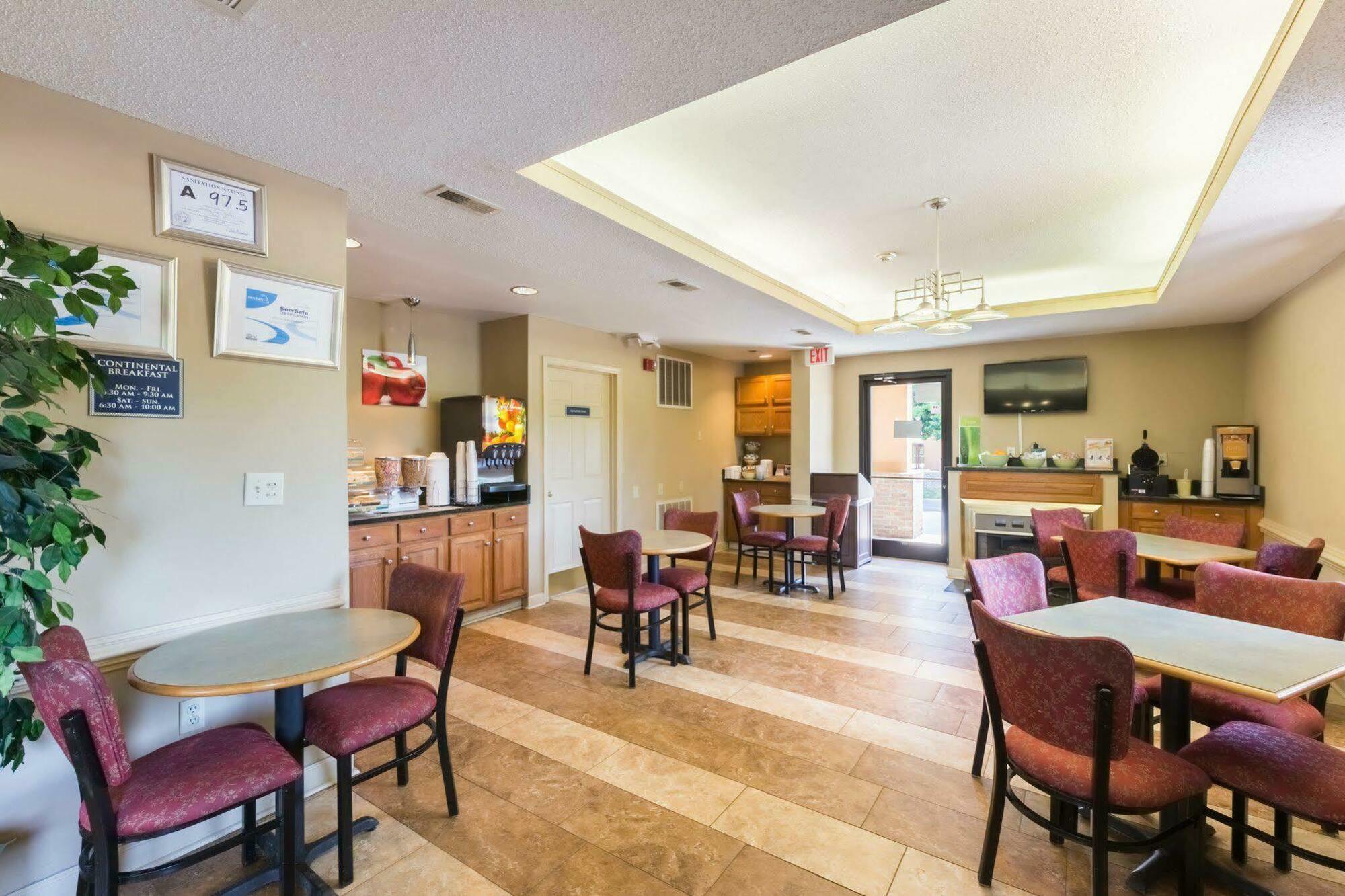 Quality Inn & Suites Rockingham Exteriör bild