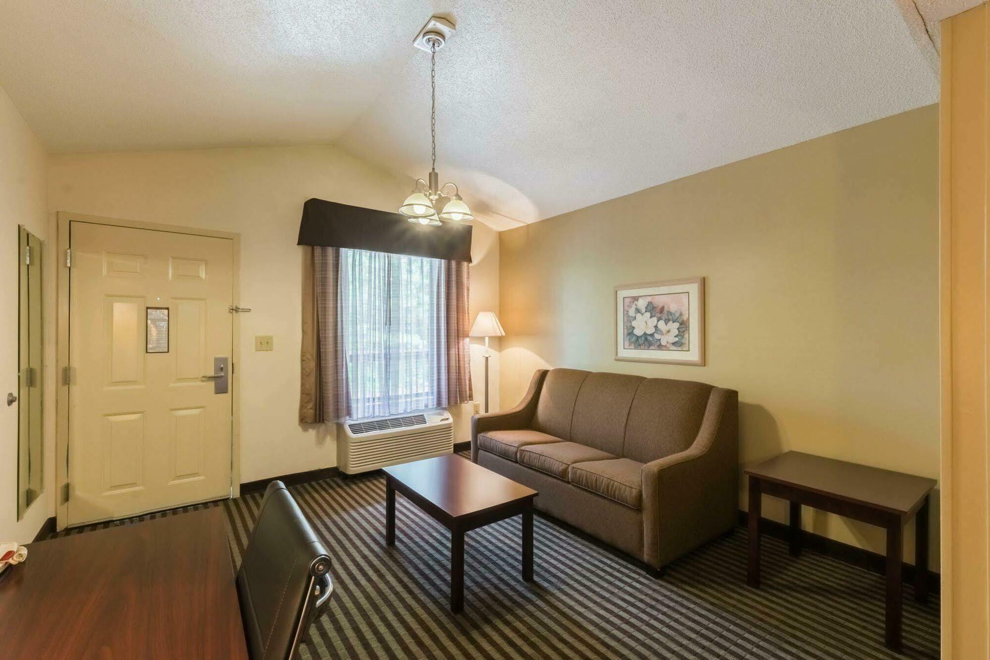 Quality Inn & Suites Rockingham Exteriör bild
