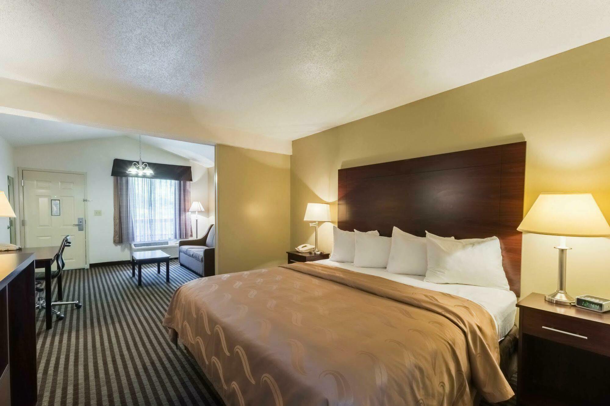 Quality Inn & Suites Rockingham Exteriör bild