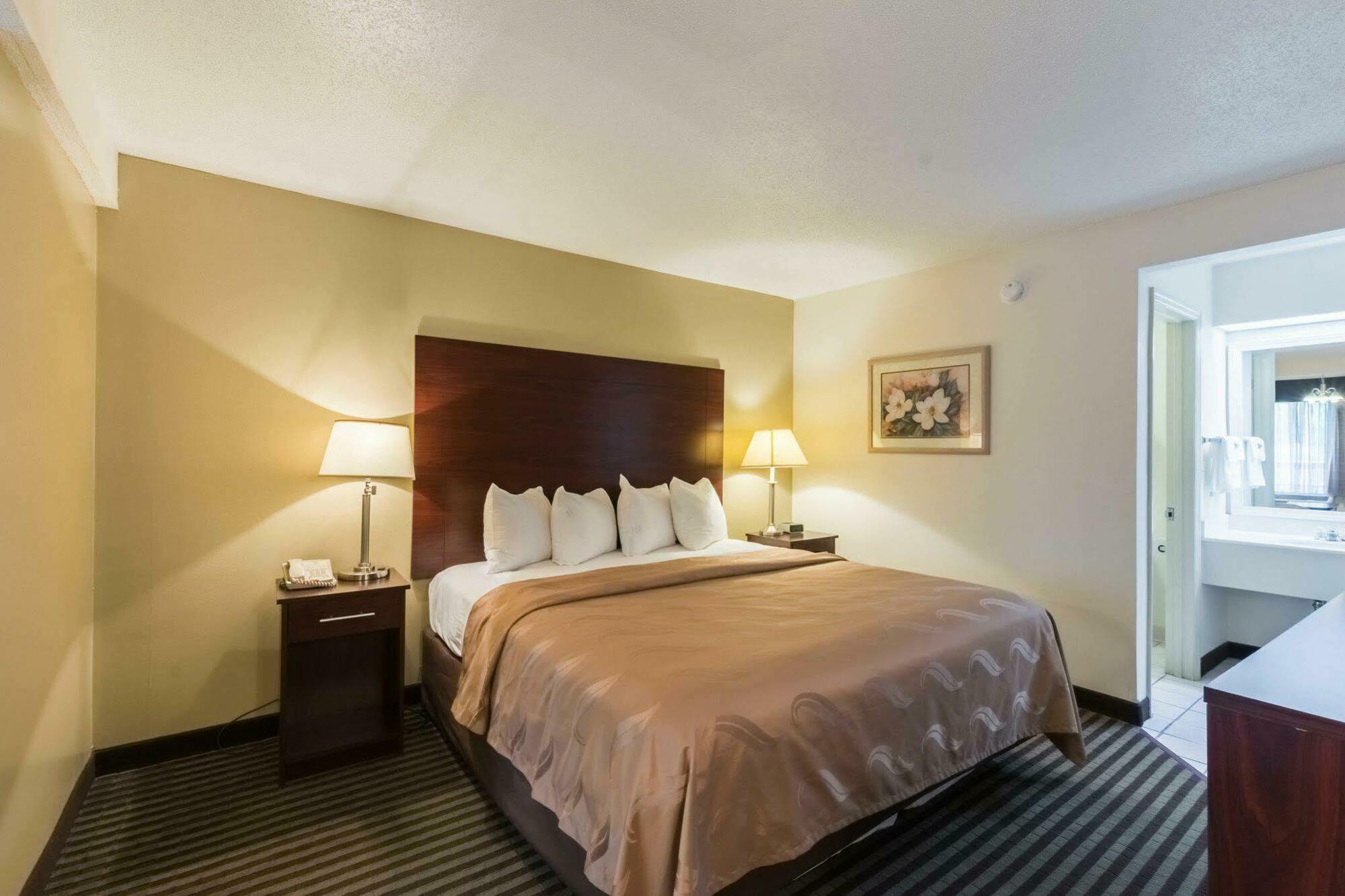 Quality Inn & Suites Rockingham Exteriör bild